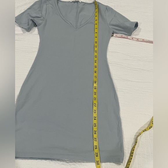 REFORMATION :: DRESS - Picture 8 of 9